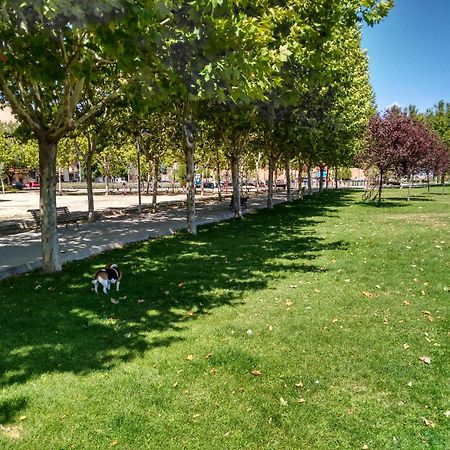 Villa "Luna De Segovia" Леганес Екстер'єр фото